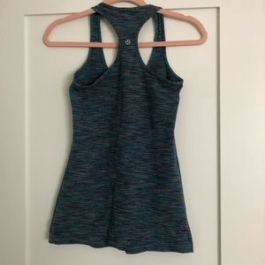 Lululemon tank